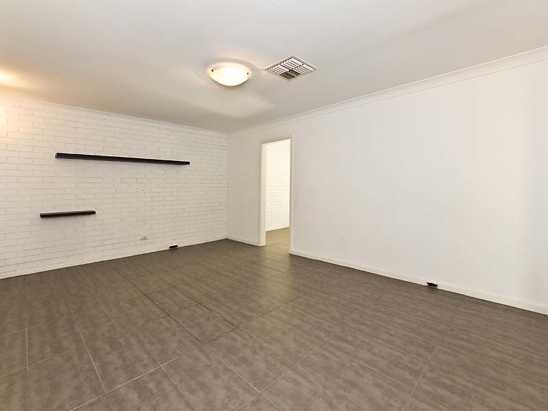 7 Rydal Court, Cooloongup WA 6168