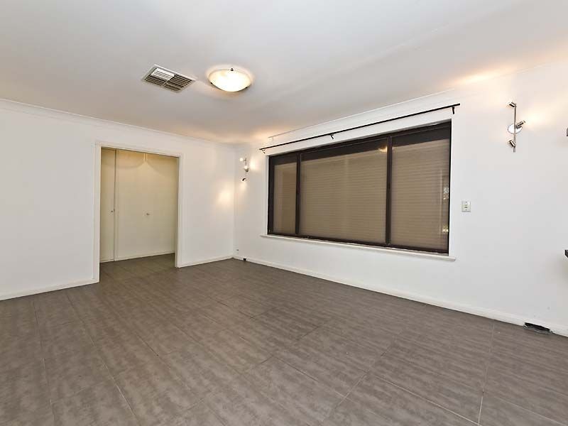7 Rydal Court, Cooloongup WA 6168