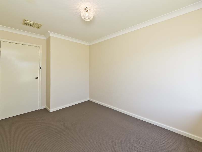 7 Rydal Court, Cooloongup WA 6168