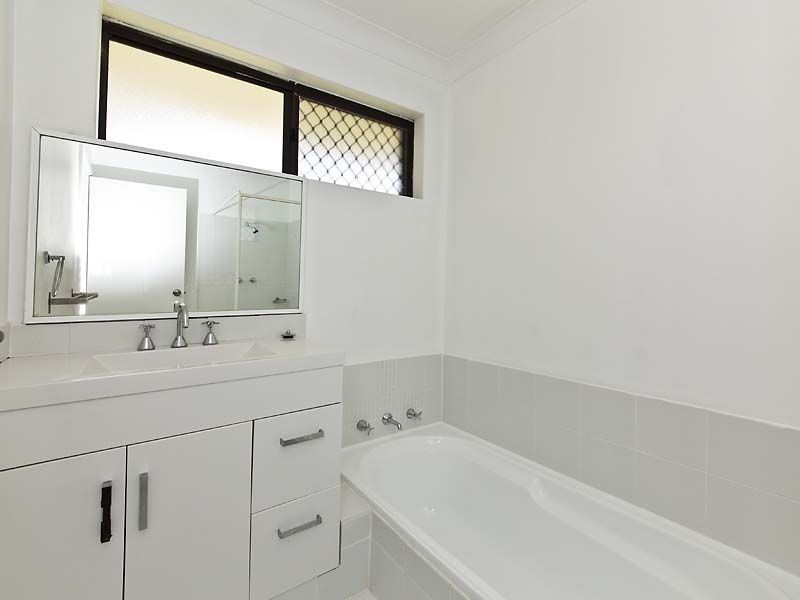 7 Rydal Court, Cooloongup WA 6168