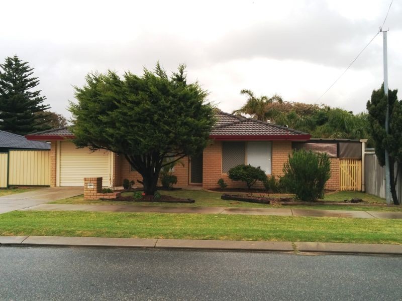 44 Waimea Road, Safety Bay WA 6169