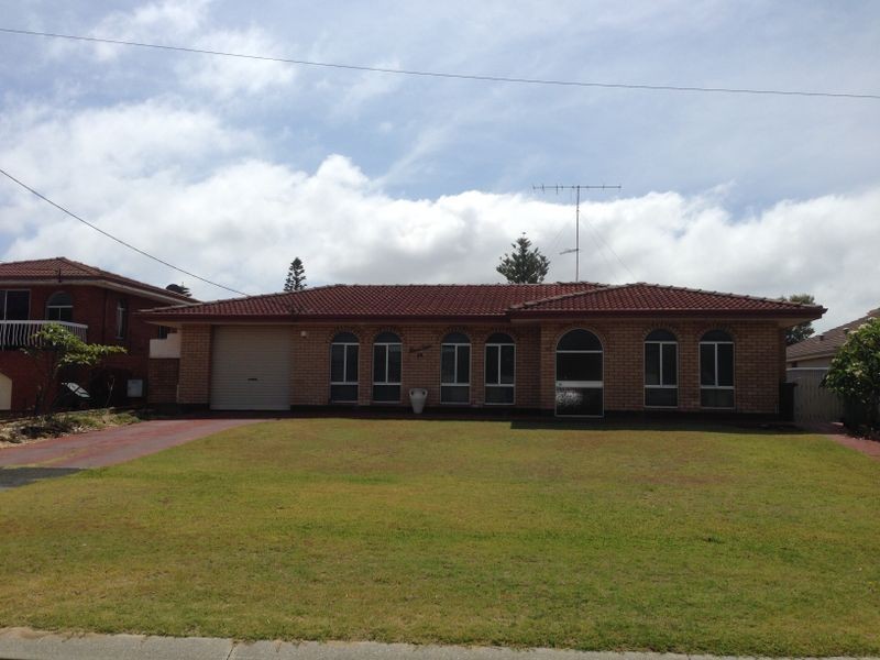 14 Fifth Avenue, Shoalwater WA 6169