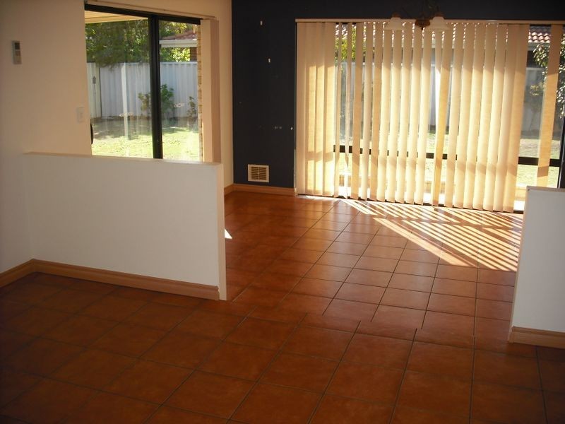 2 Alicante Mews, Secret Harbour WA 6173