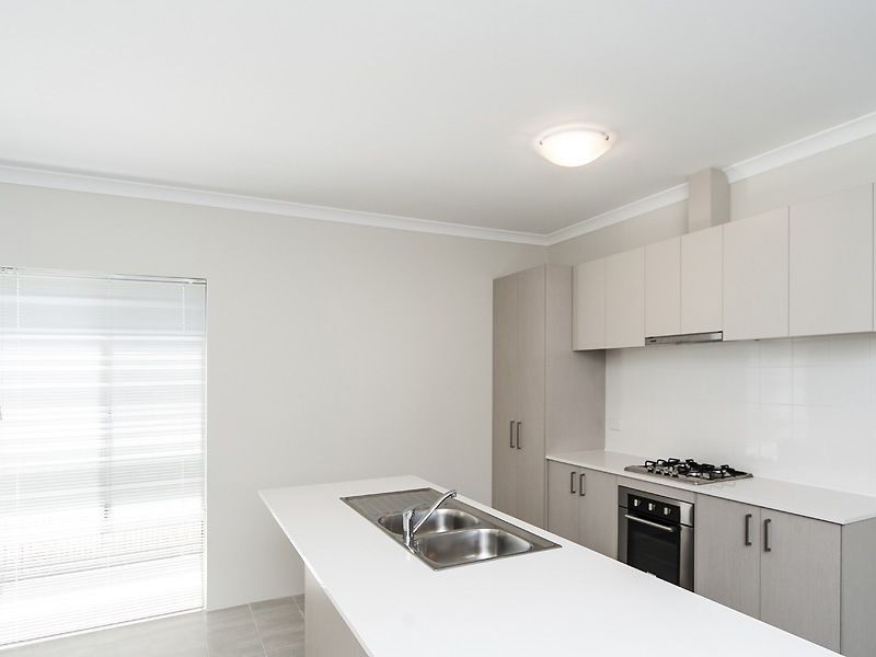 34 Serenity Street, Wellard WA 6170