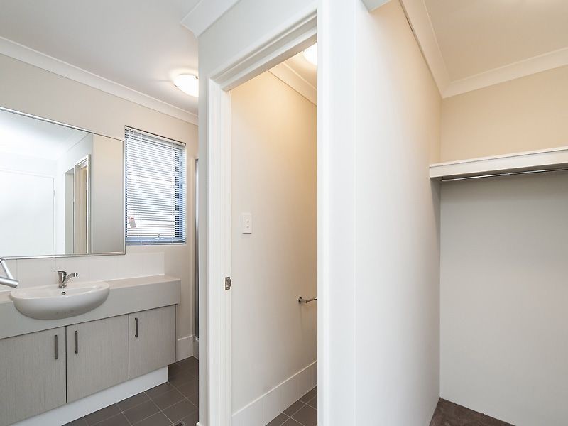 34 Serenity Street, Wellard WA 6170