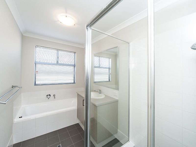 34 Serenity Street, Wellard WA 6170