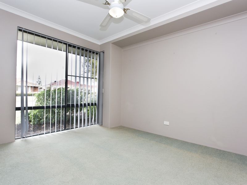 98 Secret Harbour Boulevard, Secret Harbour WA 6173