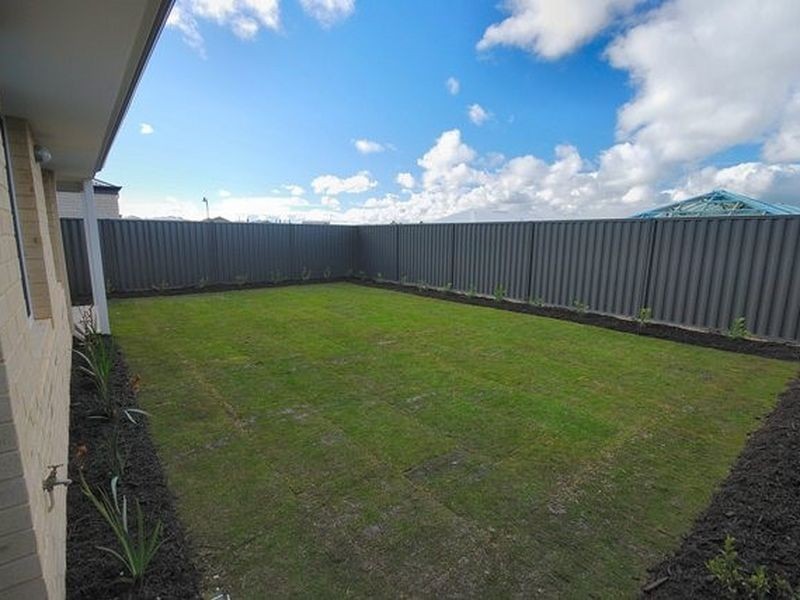 13 Goulburn Road, Baldivis WA 6171