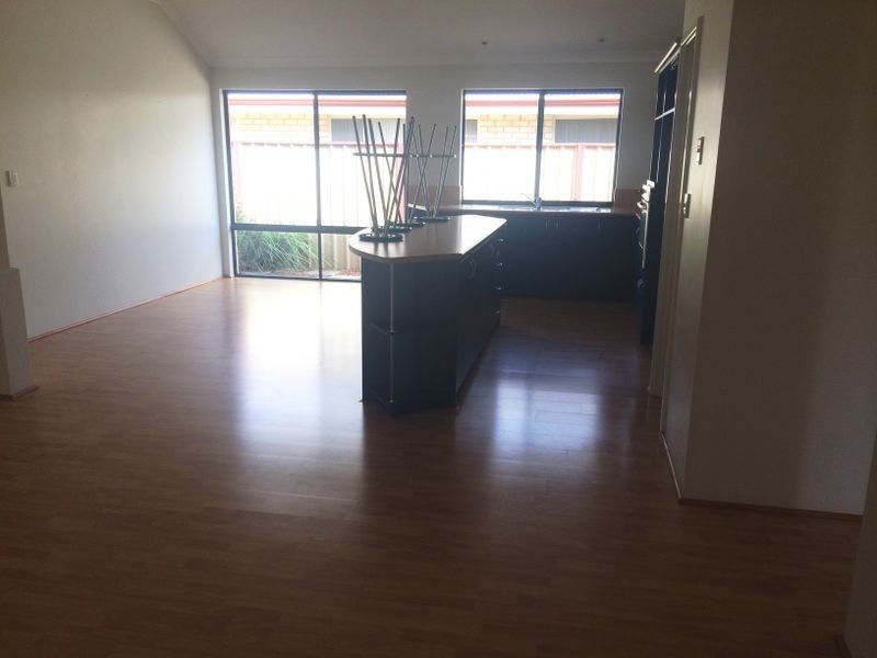 15 Porto Novo Mews, Secret Harbour WA 6173