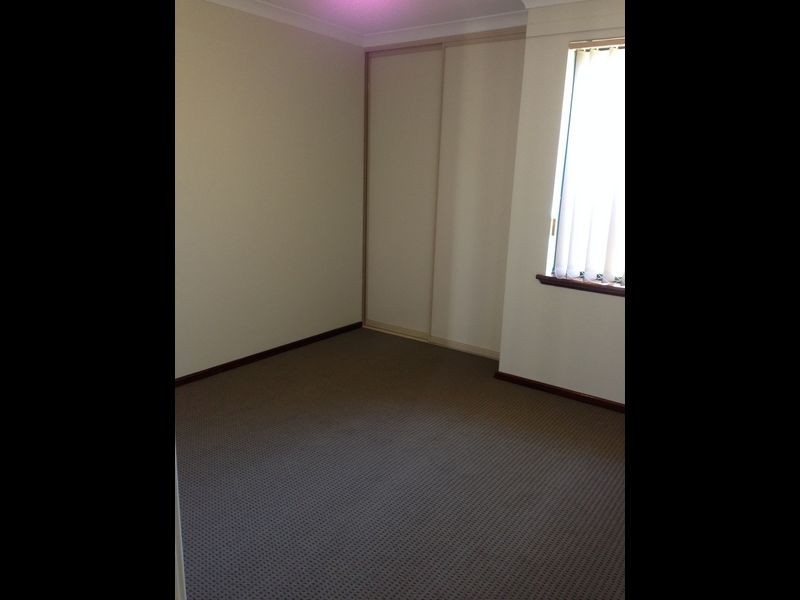 20 Manly Cresent, Warnbro WA 6169