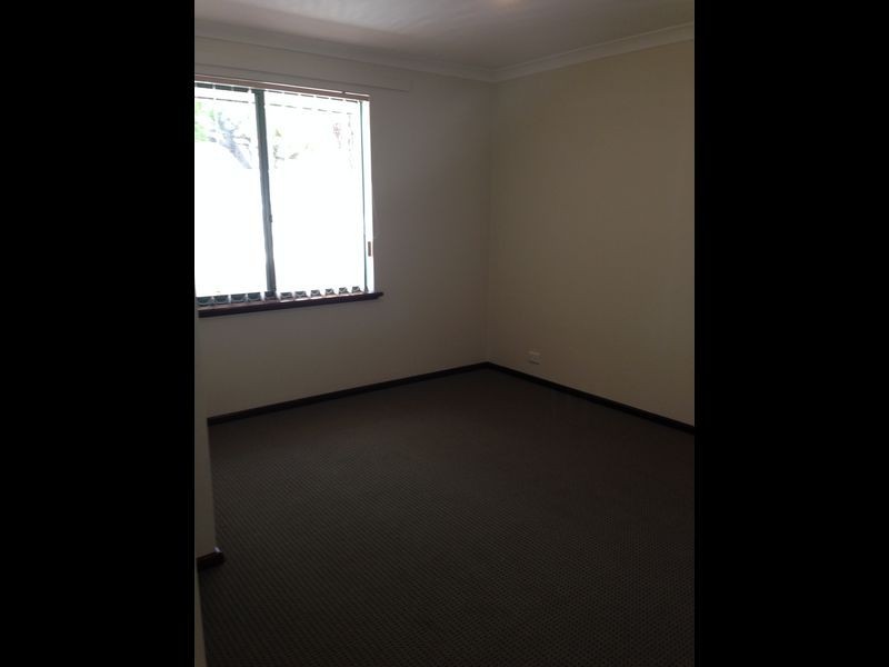 20 Manly Cresent, Warnbro WA 6169