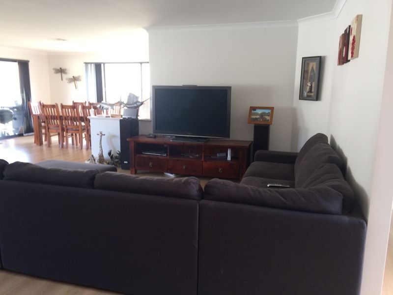 12 Alassio Parade, Secret Harbour WA 6173