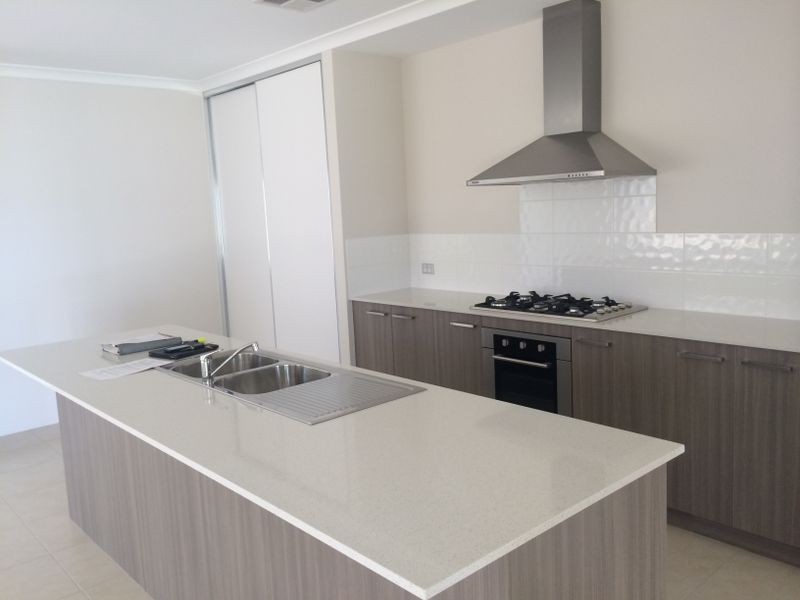32 Ruskin Brace, Baldivis WA 6171