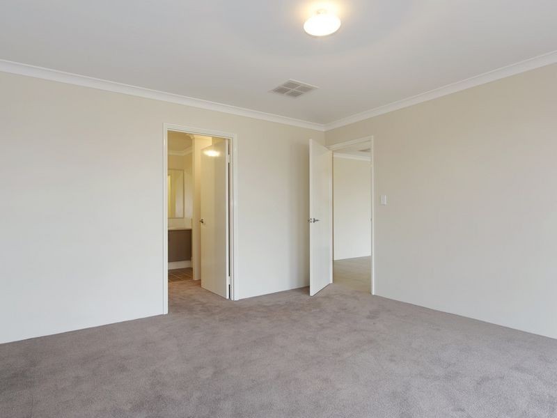 6 Correa Way, Baldivis WA 6171