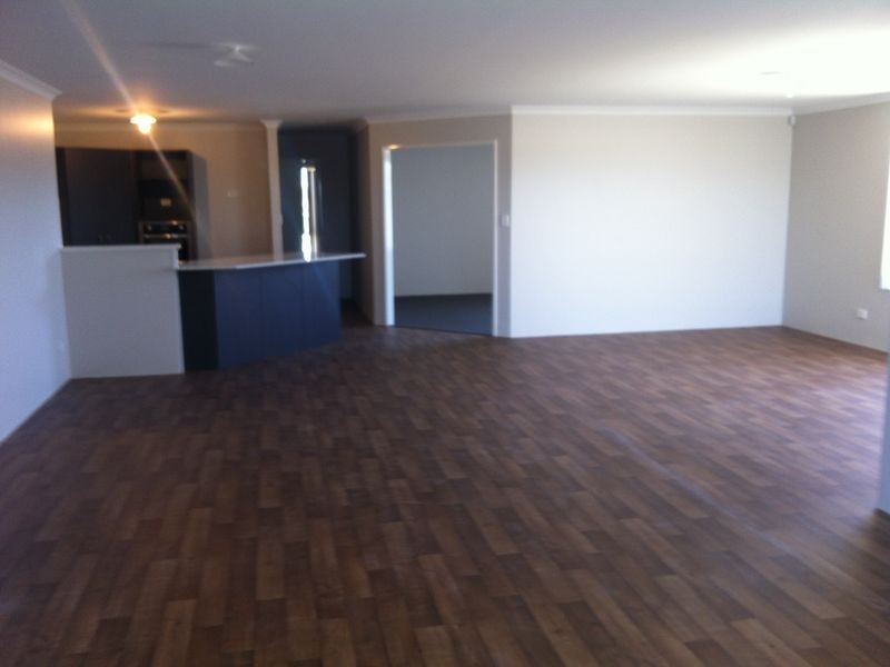 34 Callistemon Gardens, Baldivis WA 6171