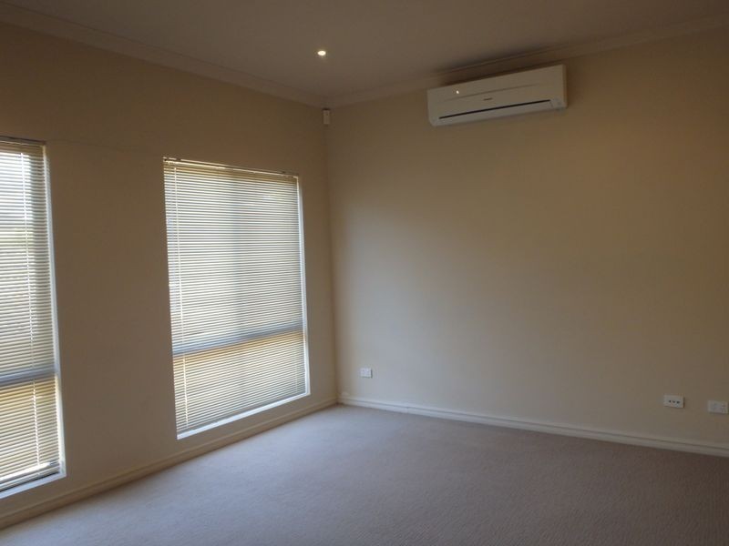 2/34 Lewington Street, Rockingham WA 6168