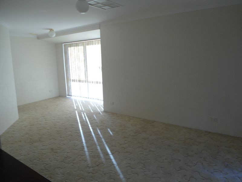 9 Bandera Close, Warnbro WA 6169