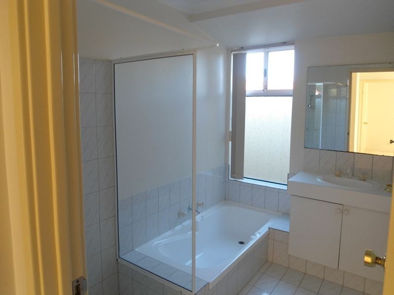 9 Bandera Close, Warnbro WA 6169