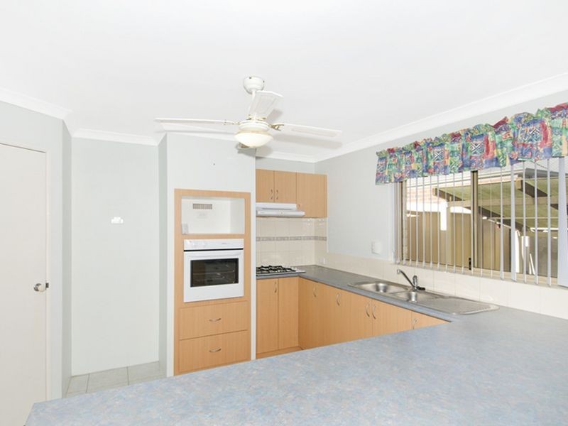 35 Brindabella Avenue, Rockingham WA 6168