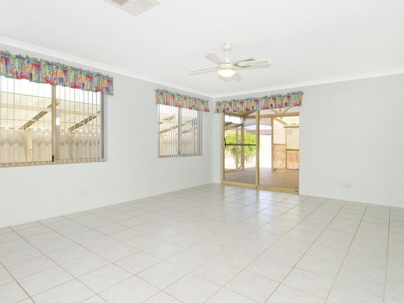 35 Brindabella Avenue, Rockingham WA 6168