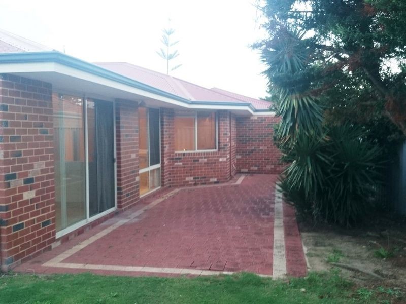 75 Chelmsford Avenue, Port Kennedy WA 6172