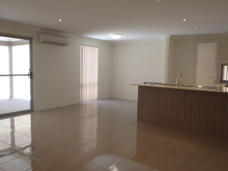 4/37 Maiden Way, Baldivis WA 6171