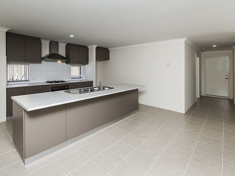 14 Yelbeni Loop, Baldivis WA 6171