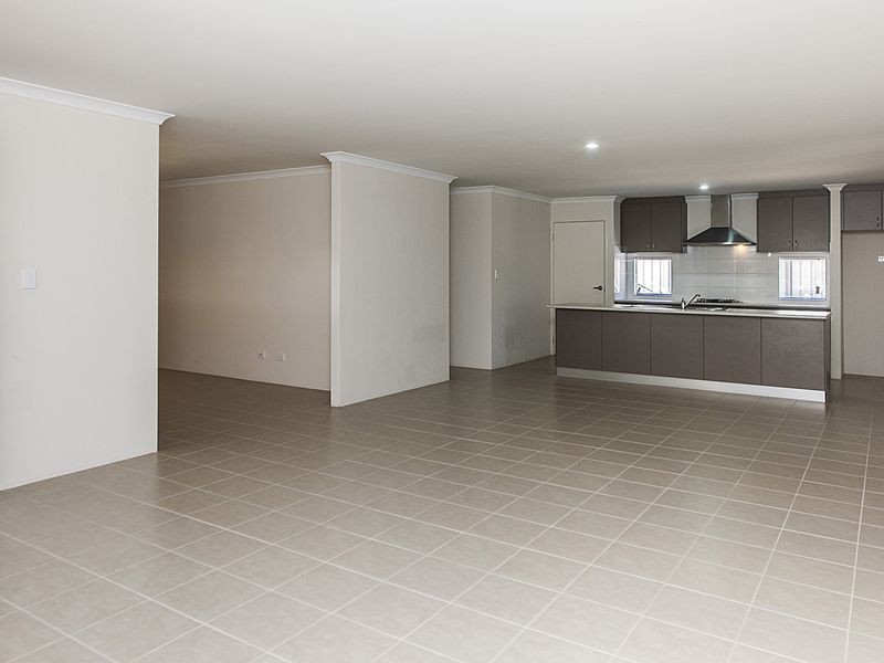 14 Yelbeni Loop, Baldivis WA 6171