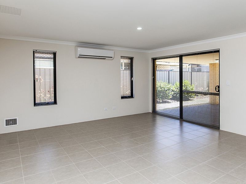 14 Yelbeni Loop, Baldivis WA 6171