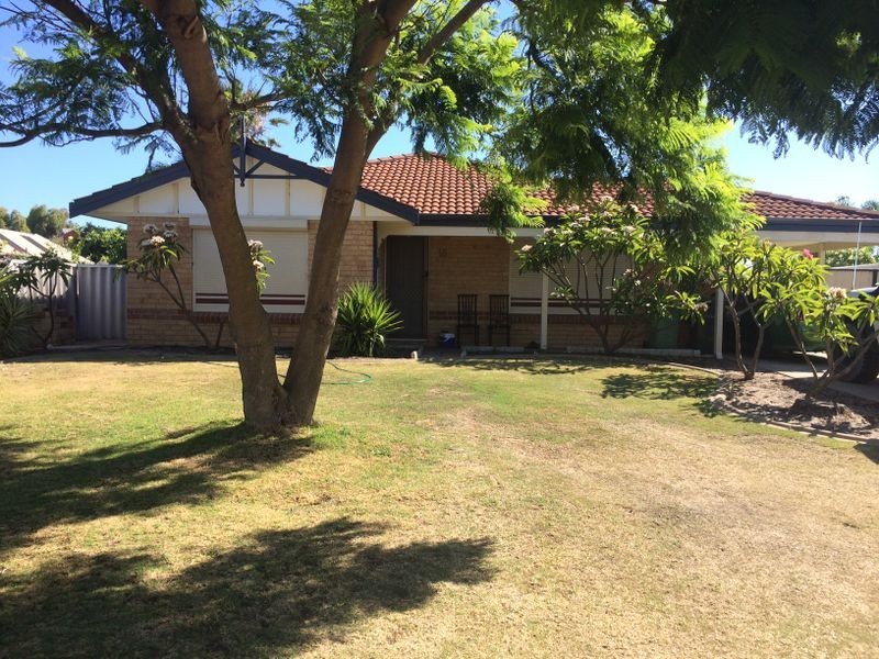 18 Castlerock Avenue, Waikiki WA 6169