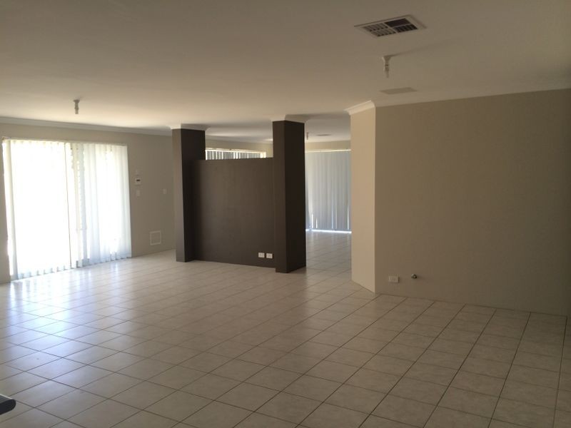 7 Plymouth Way, Waikiki WA 6169