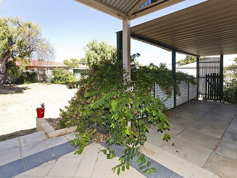 25 Fendam Street, Waikiki WA 6169