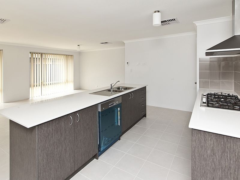 34 Lanagan Drive, Baldivis WA 6171