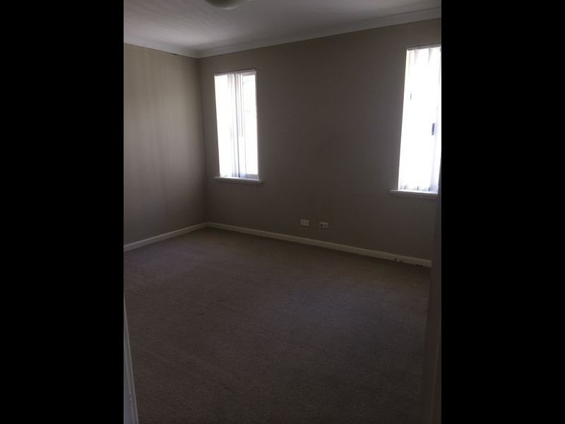 8 Indee Pass, Secret Harbour WA 6173