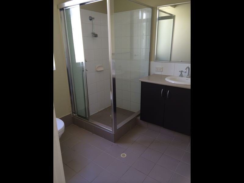 8 Indee Pass, Secret Harbour WA 6173