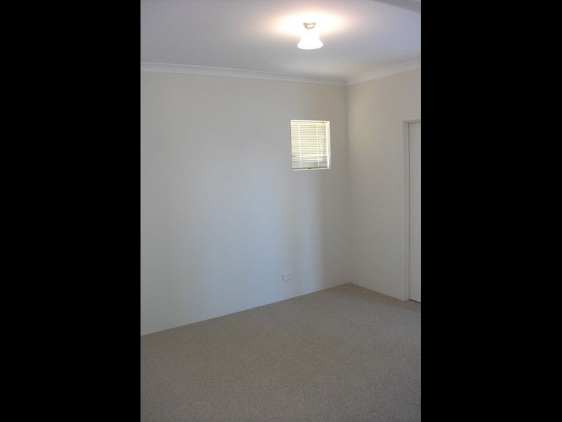 1/25 Weld Street, Rockingham WA 6168