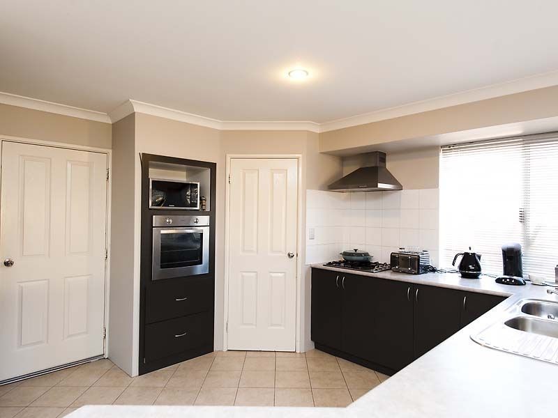 66 Achiever Avenue, Port Kennedy WA 6172