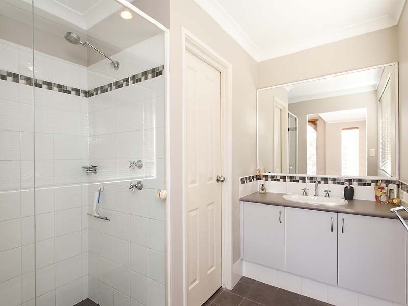 66 Achiever Avenue, Port Kennedy WA 6172