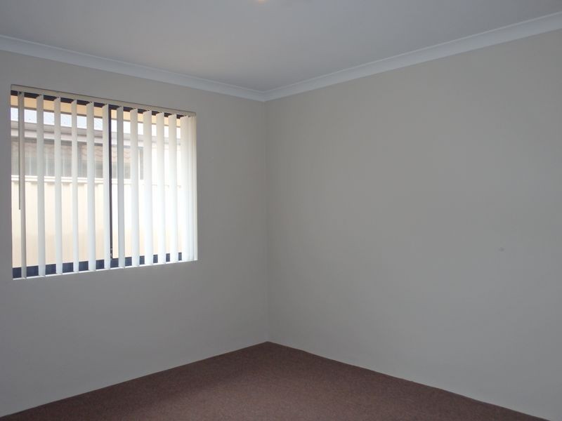 15 Springdale Boulevard, Secret Harbour WA 6173