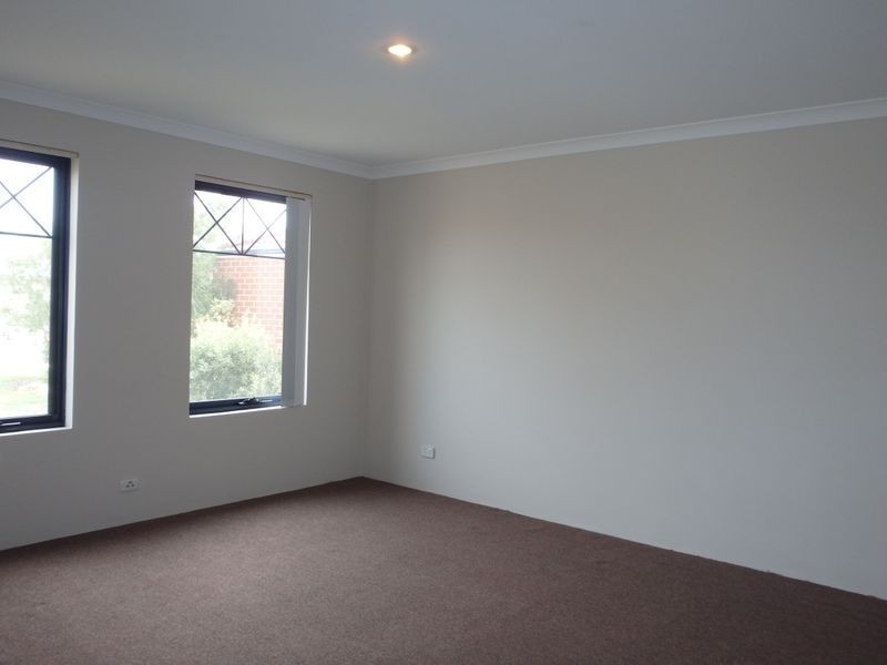 15 Springdale Boulevard, Secret Harbour WA 6173