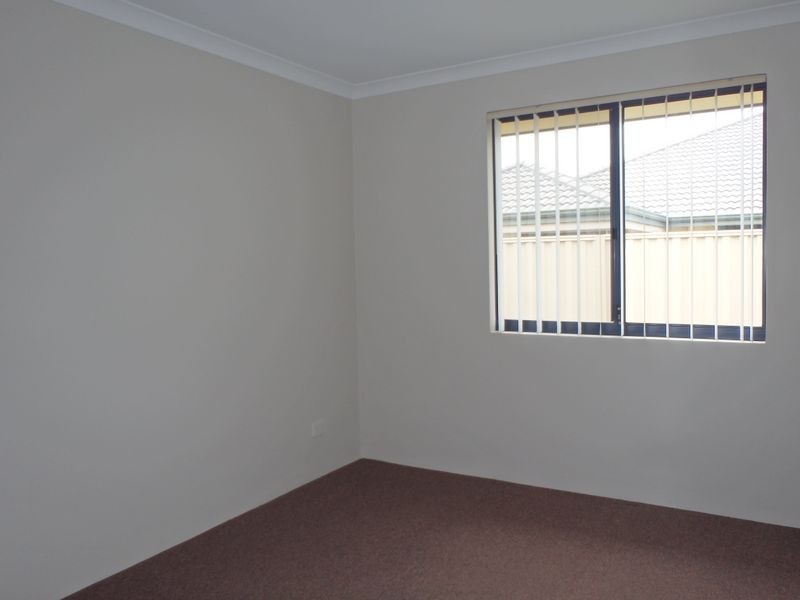 15 Springdale Boulevard, Secret Harbour WA 6173