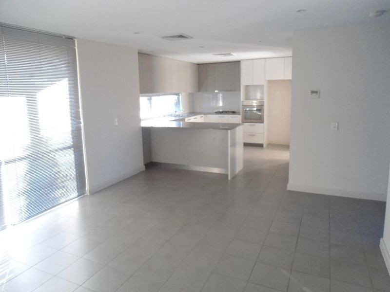 28 Malone Loop, Meadow Springs WA 6210