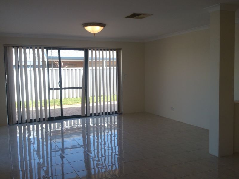 5 Whitehaven Avenue, Secret Harbour WA 6173