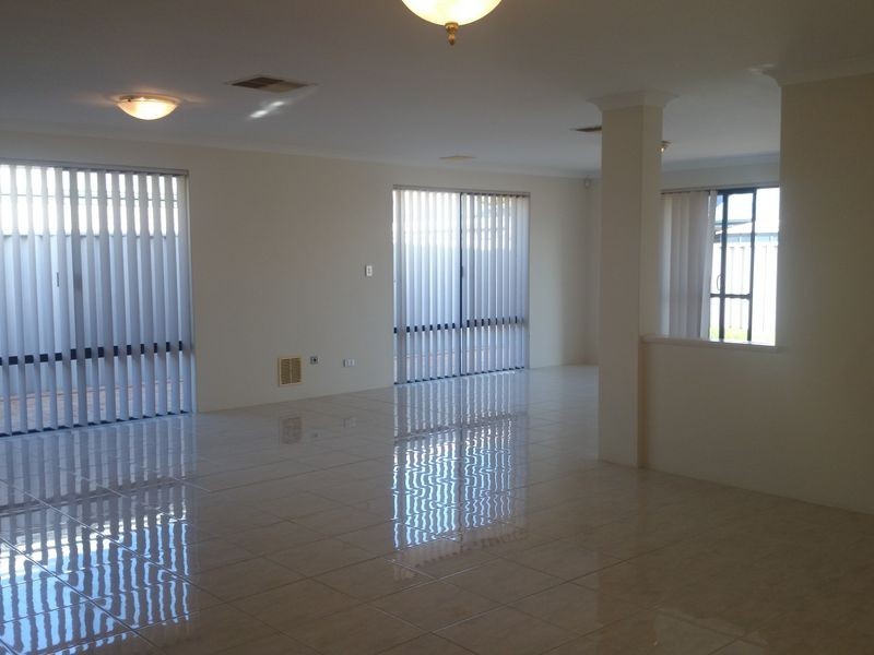 5 Whitehaven Avenue, Secret Harbour WA 6173