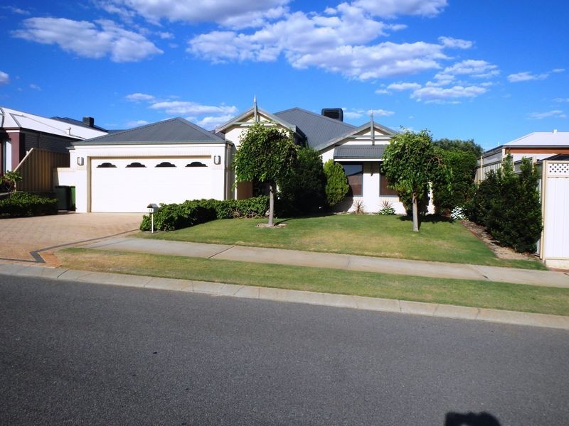 19 Maidstone Parade, Secret Harbour WA 6173