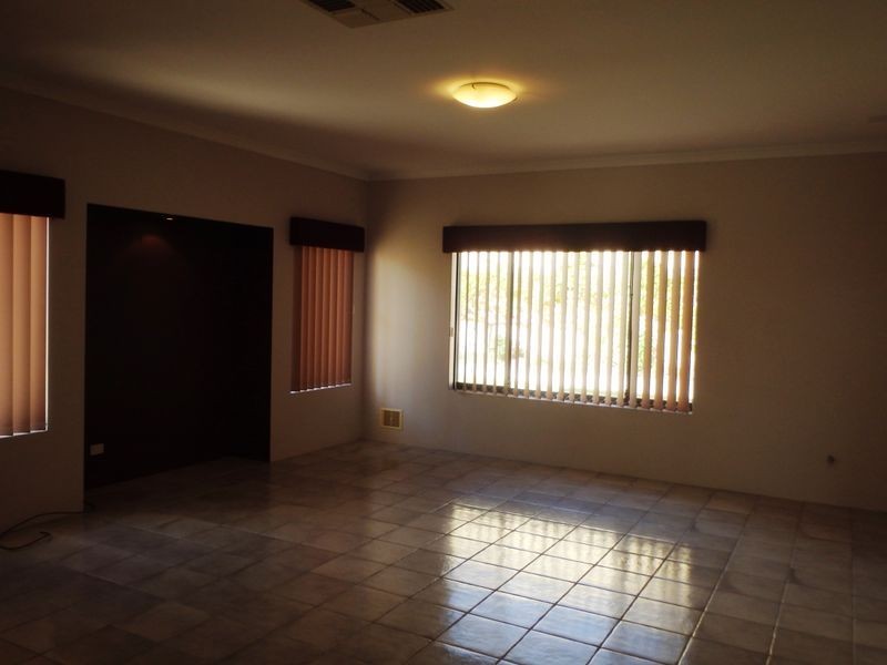 19 Maidstone Parade, Secret Harbour WA 6173