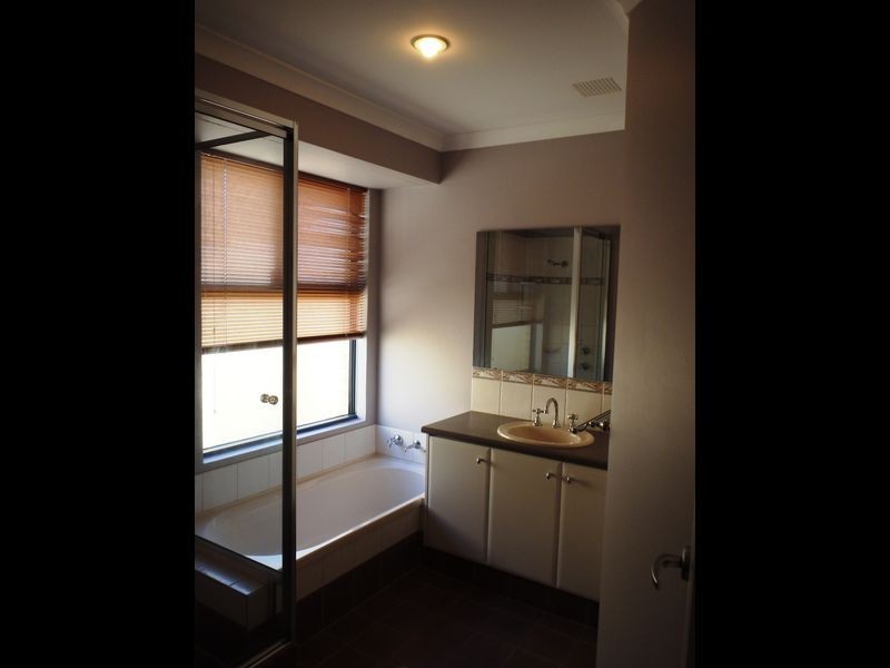 19 Maidstone Parade, Secret Harbour WA 6173