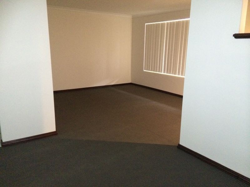 17 la Spezia Drive, Secret Harbour WA 6173