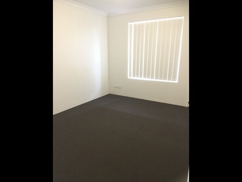 17 la Spezia Drive, Secret Harbour WA 6173