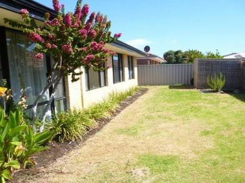 19 Mikonos Mews, Secret Harbour WA 6173